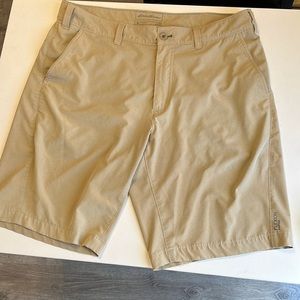 Eddie Bauer shorts size 36